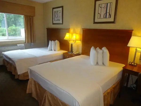 Sheridan Hotel 7